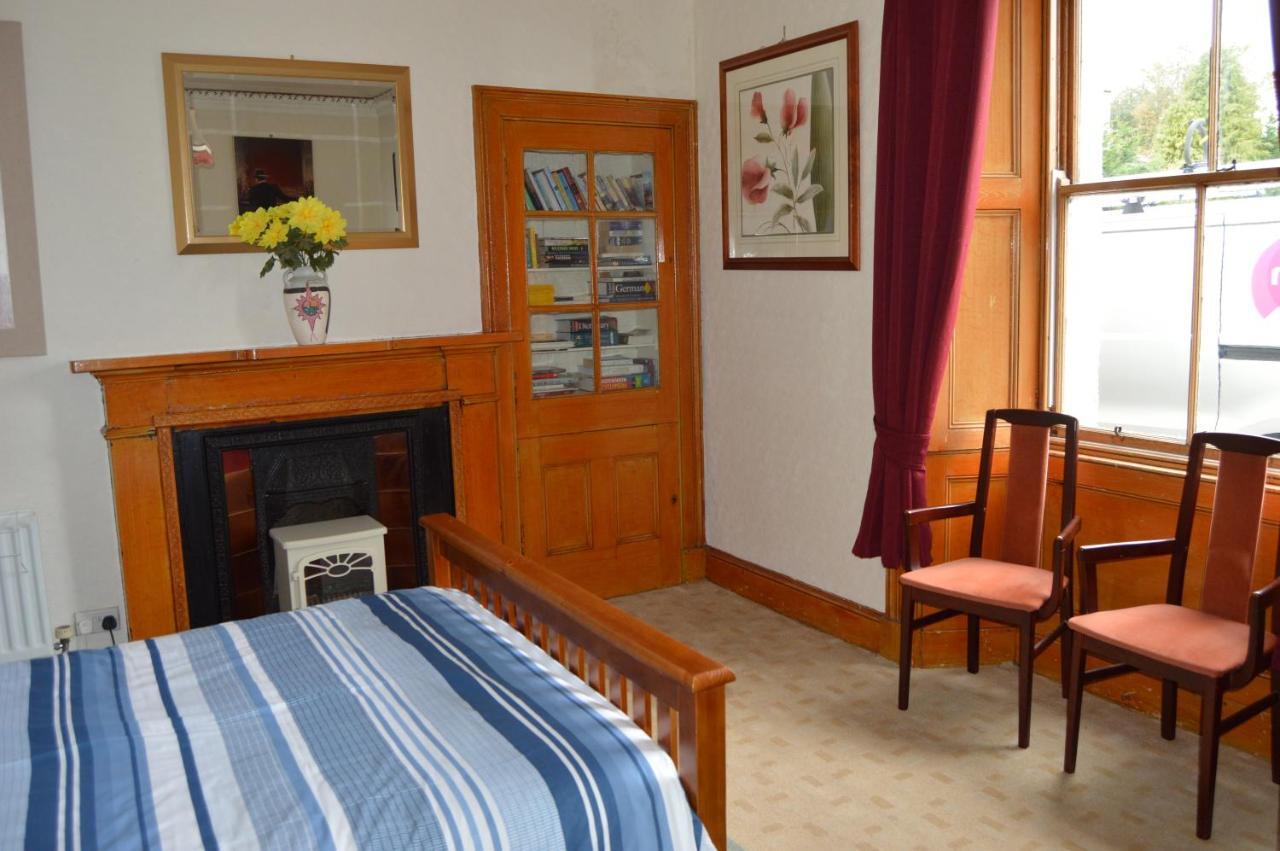 Carnegie Holiday Cottage Dunfermline Bagian luar foto